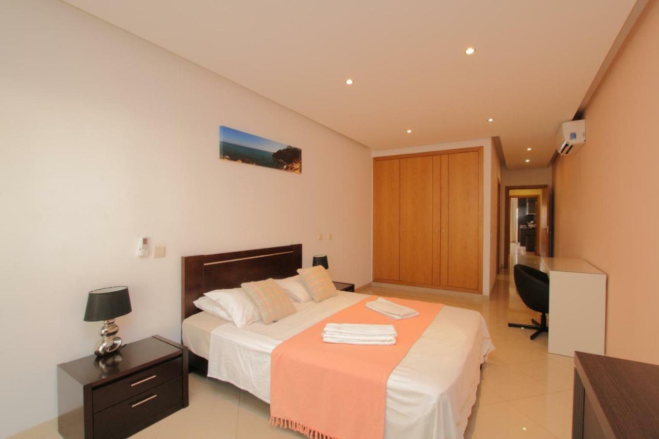 Full Private 300Sqm Villa Jacuzzi Heated Pool Ideal & Quiet Location Albufeira Exterior photo