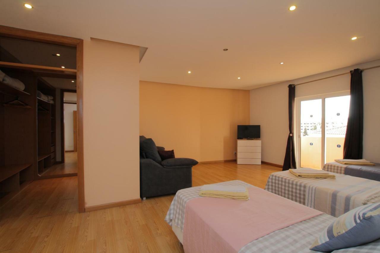 Full Private 300Sqm Villa Jacuzzi Heated Pool Ideal & Quiet Location Albufeira Exterior photo